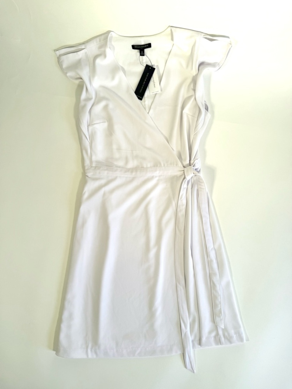Banana Republic White V-Neck Faux Wrap Tie-Waist Mini Dress Bridal Graduation - Picture 11 of 13